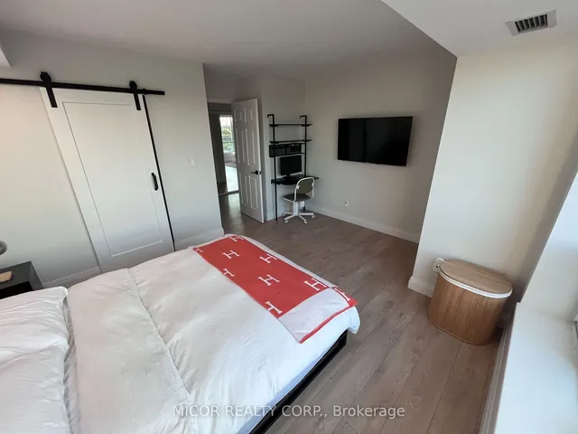 Additional image 5 of 190 Manitoba St Unit 1002