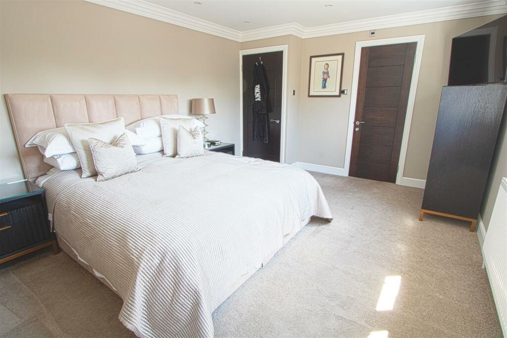 Additional image 11 of Meade Road, Billericay