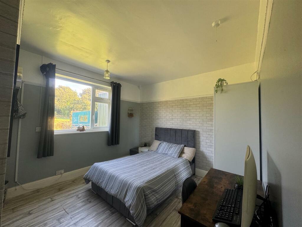 Additional image 16 of St. Asaph Road, Lloc