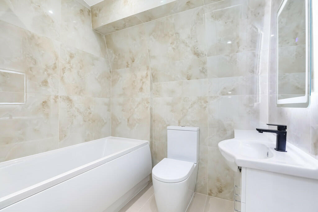 Additional image 8 of Dunheved Road North, Thornton Heath