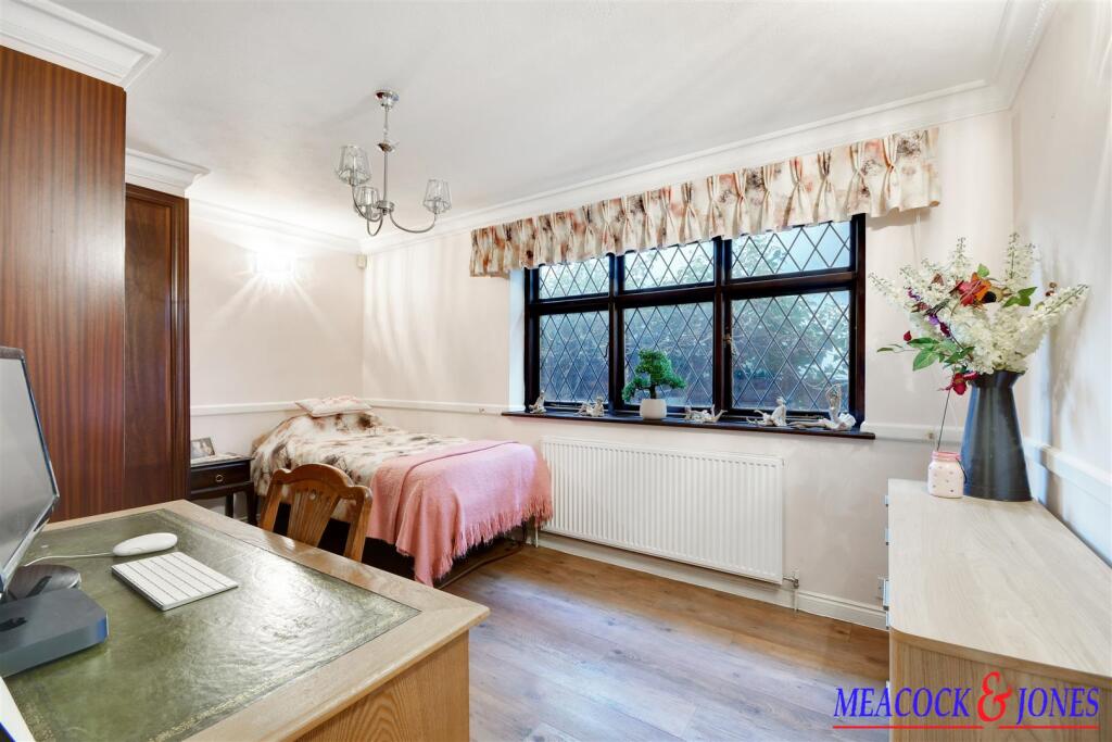 Additional image 28 of Challacombe Close, Hutton Mount, Brentwood