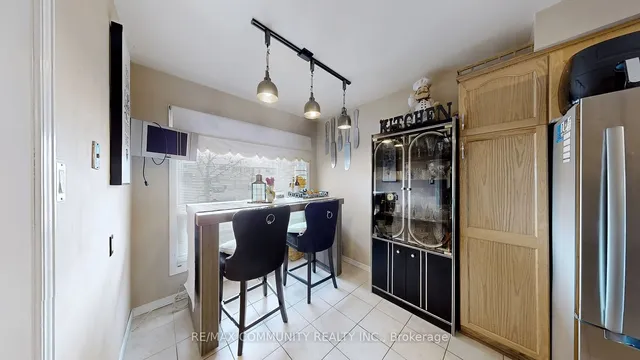 Additional image 11 of 27 Granada Cres