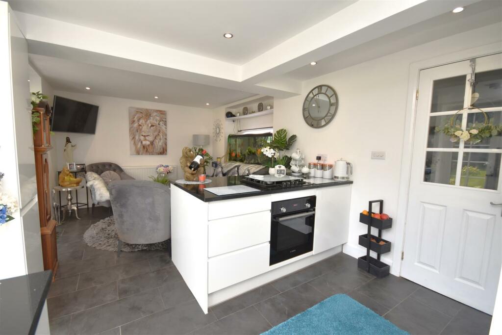 Additional image 7 of Mill Green, Willaston, Neston