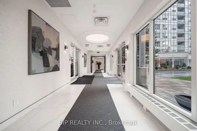 Additional image 7 of 600 Queens Quay Unit SPH16