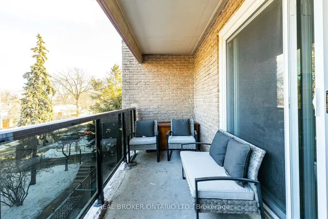 Additional image 23 of 50 Scarborough Golf Club Rd Unit 114