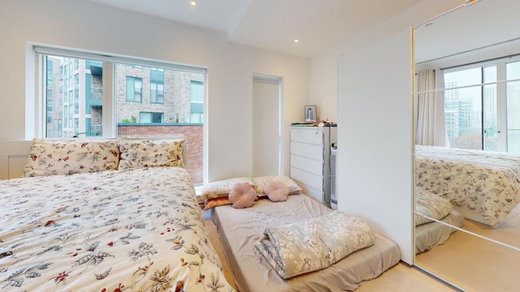 Additional image 15 of Cherry Orchard Road, Croydon, CR0