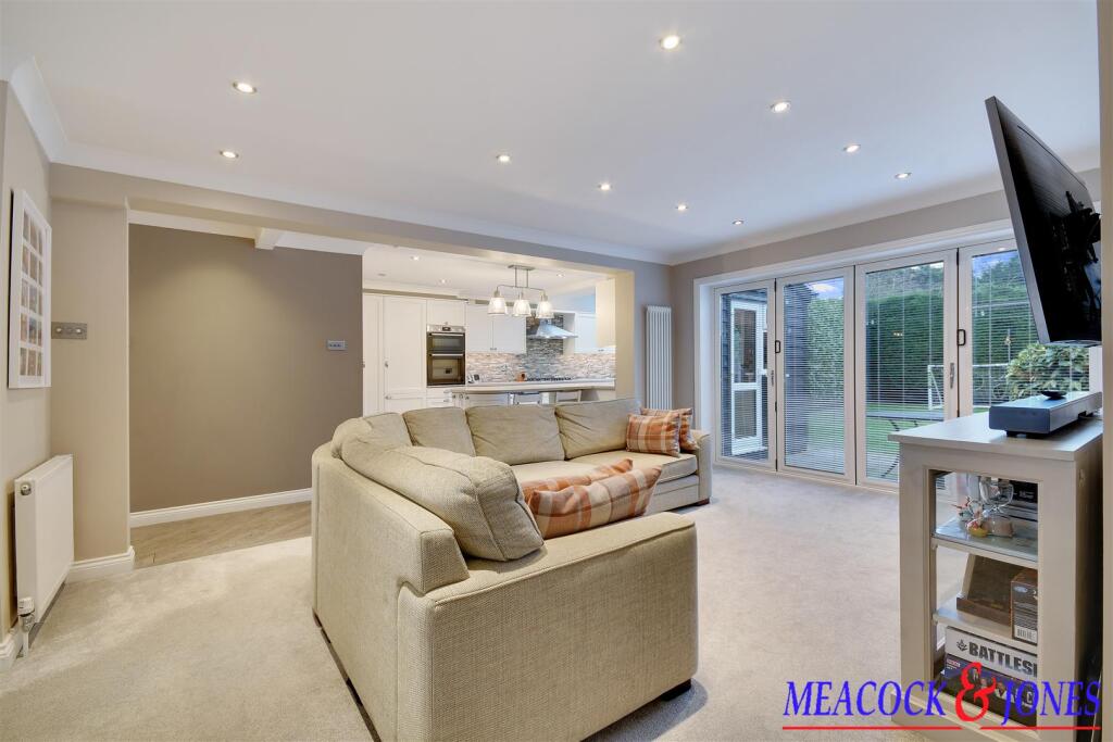 Additional image 8 of Tye Common Road, Billericay