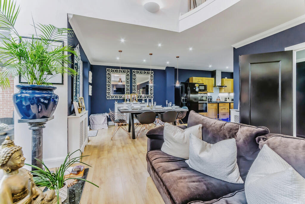 Additional image 10 of Adair Gardens, Caterham, CR3