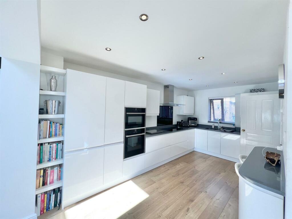 Additional image 4 of Burntwood, Brentwood
