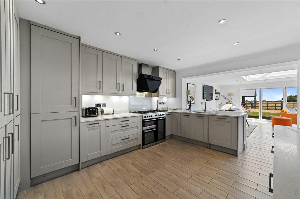 Additional image 7 of Equestrian Property, Frinton on Sea, CO13