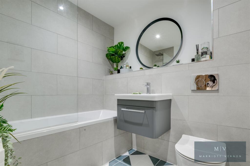 Additional image 5 of Selsdon Road, South Croydon