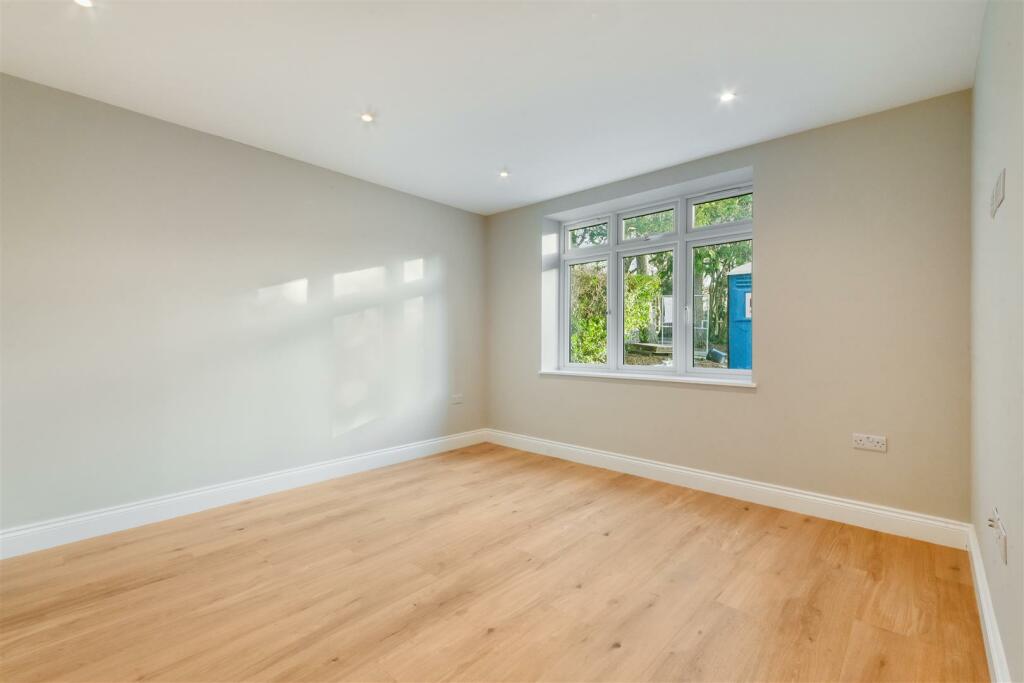 Additional image 9 of Harewood Road, South Croydon