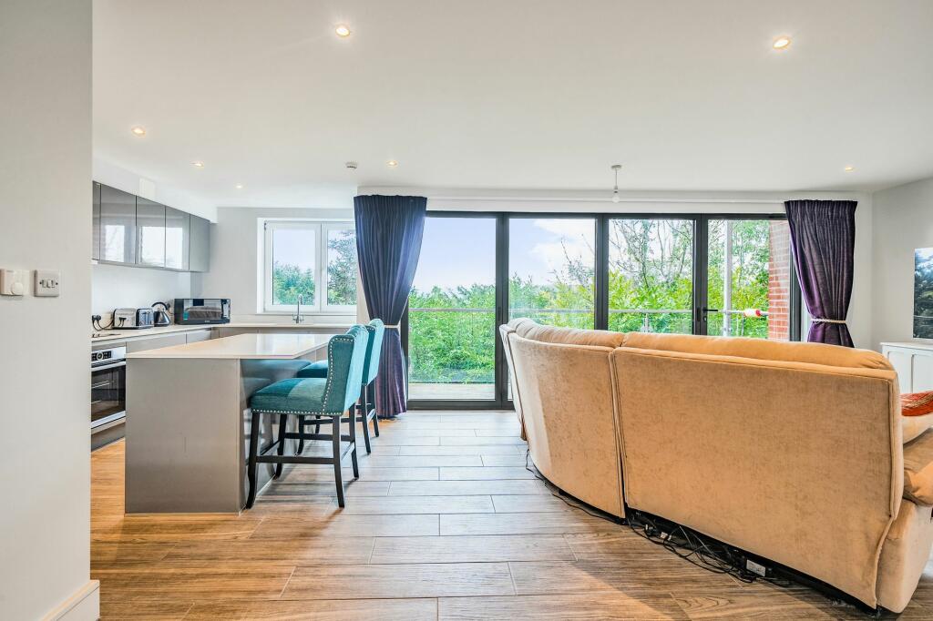 Additional image 3 of The Mount, Valley Heights The Mount, CR6