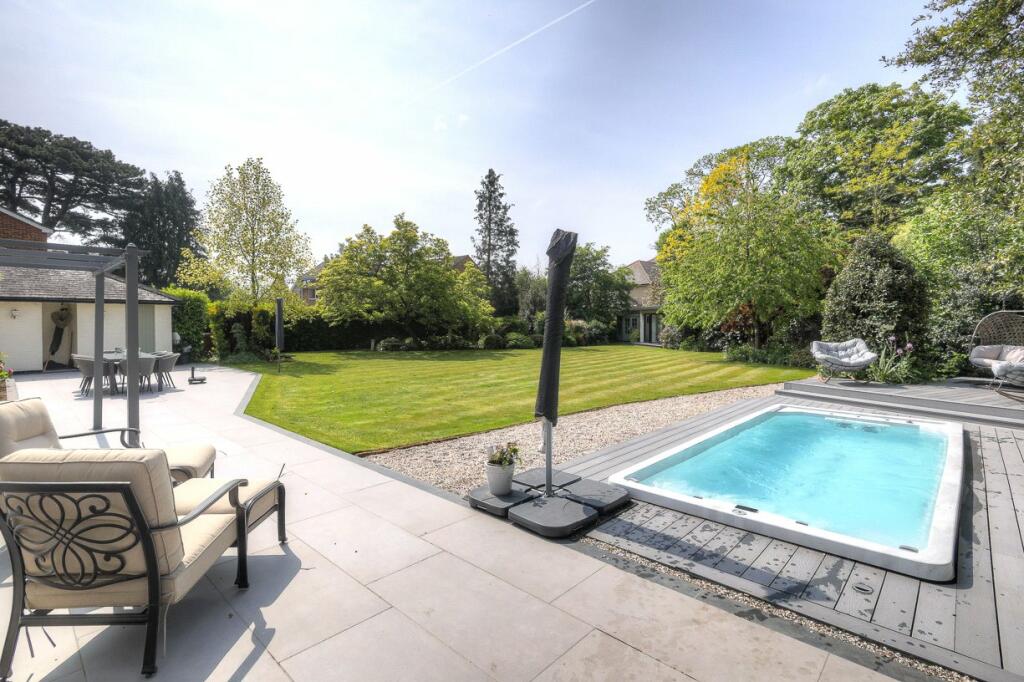 Additional image 38 of Church Street, Great Baddow, CM2