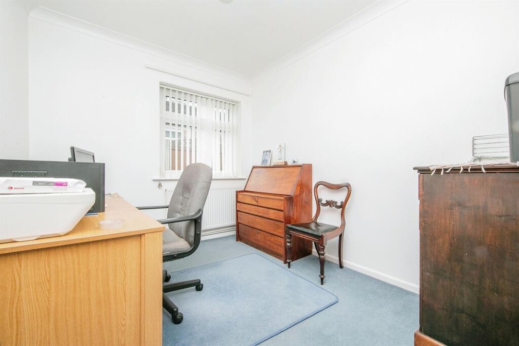 Additional image 10 of Arderne Close, Harwich