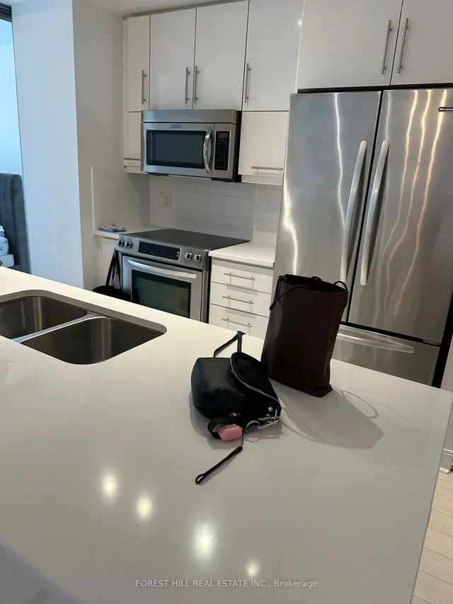 Additional image 7 of 825 Church St Unit 321