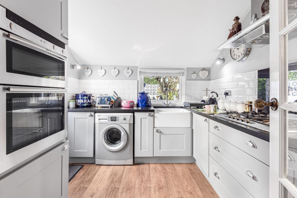 Additional image 8 of Sunnybank, Warlingham, CR6