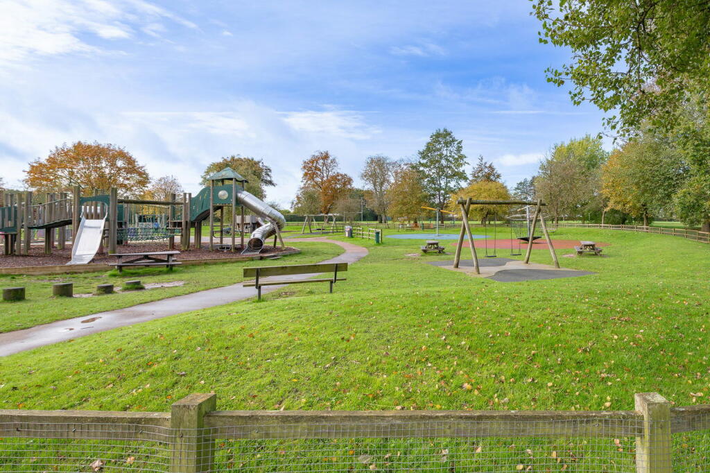 Additional image 36 of Queens Park Road, Caterham, CR3