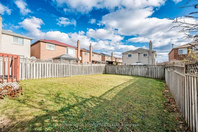 Additional image 32 of 31 Orleans Dr