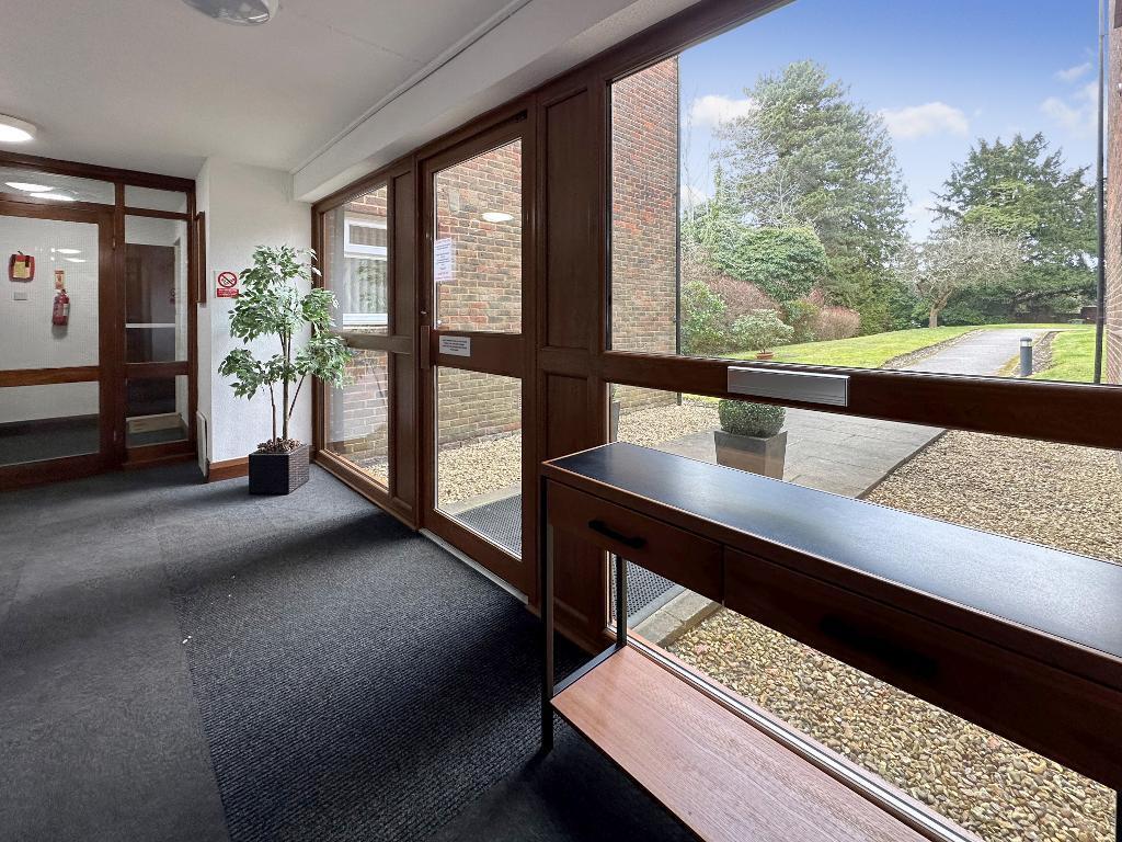 Additional image 18 of Beech Avenue, Sanderstead, Surrey, CR2 0NL