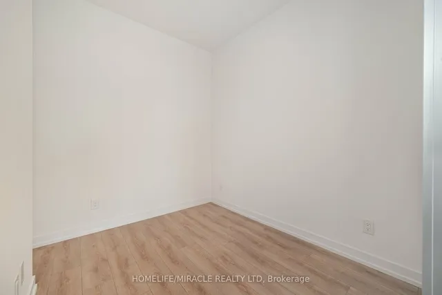 Additional image 23 of 500 Dupont St Unit 317