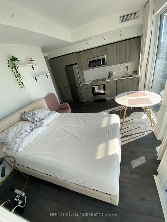 Additional image 19 of 28 Wellesley St Unit 2601