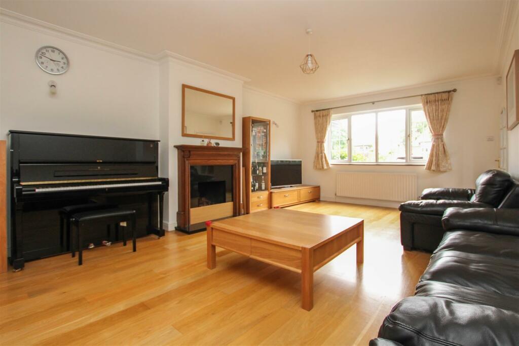 Additional image 3 of ** SIGNATURE HOME ** Cory Drive, Hutton, Brentwood