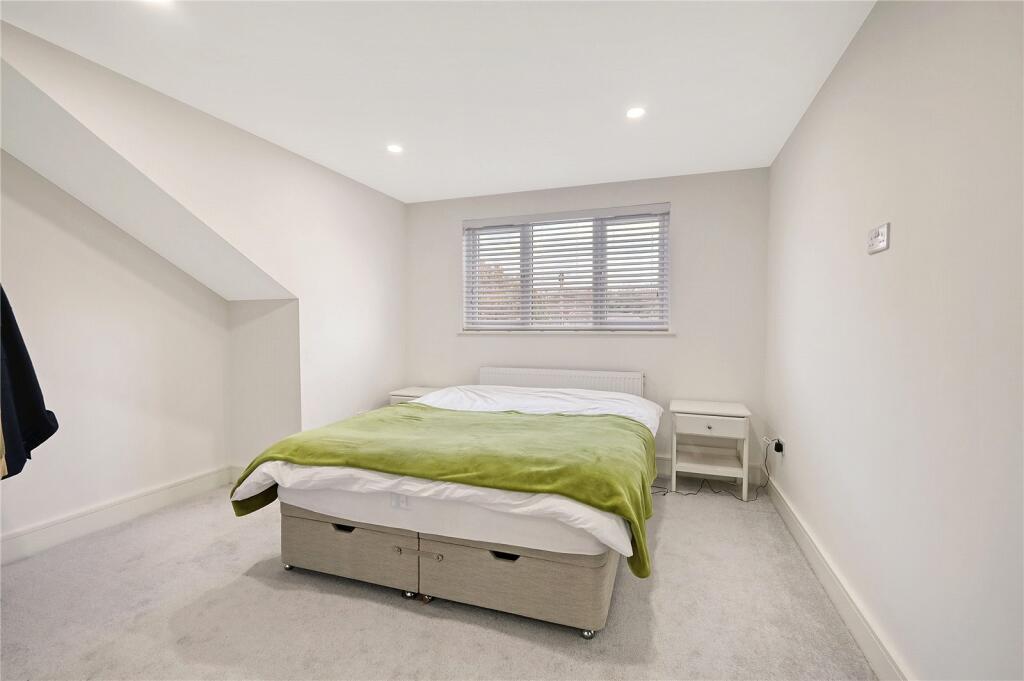 Additional image 8 of Thynne Road, Billericay, Essex, CM11