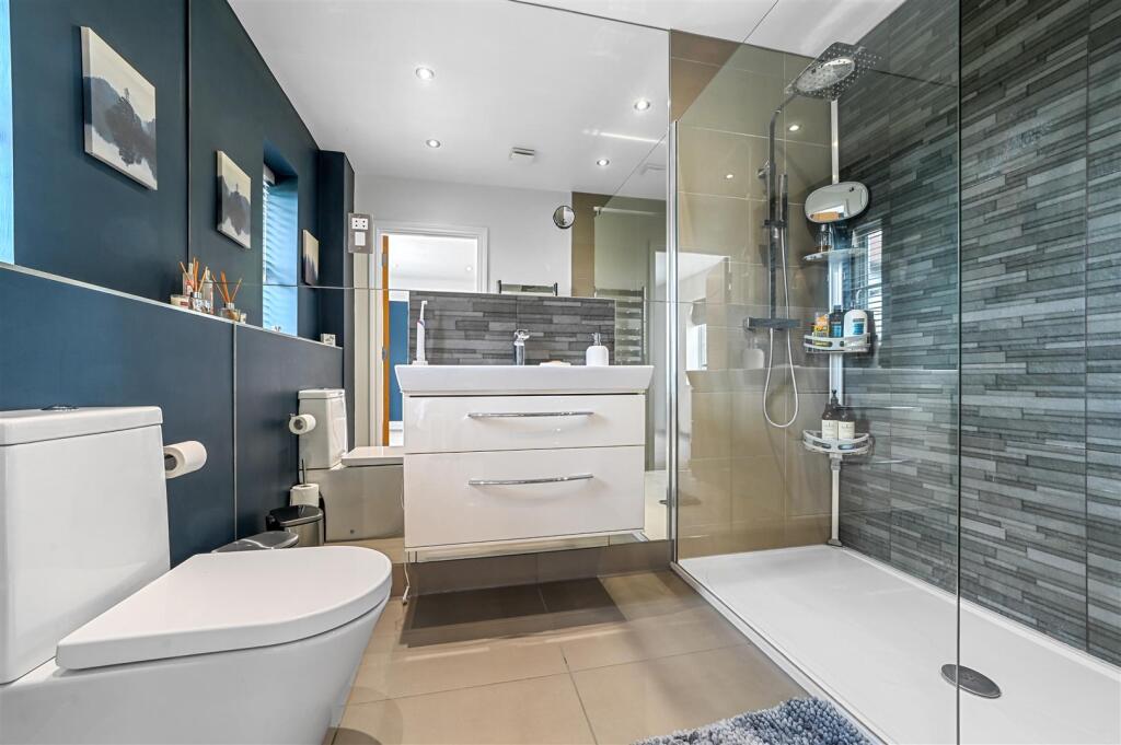 Additional image 11 of Glebe Place, Tendring