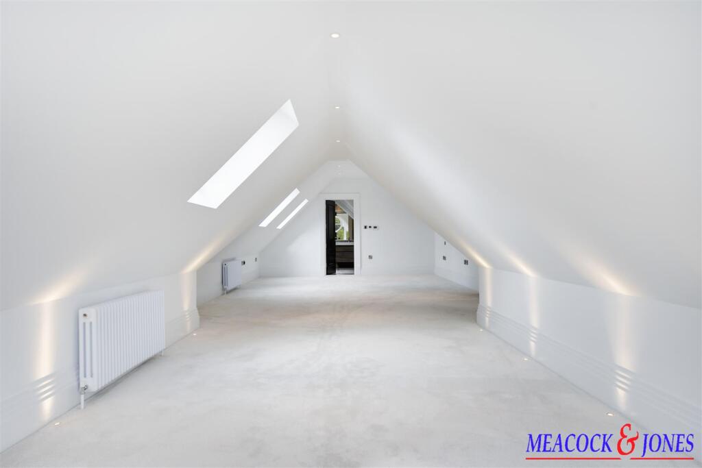 Additional image 35 of Ridgeway, Hutton Mount, Brentwood