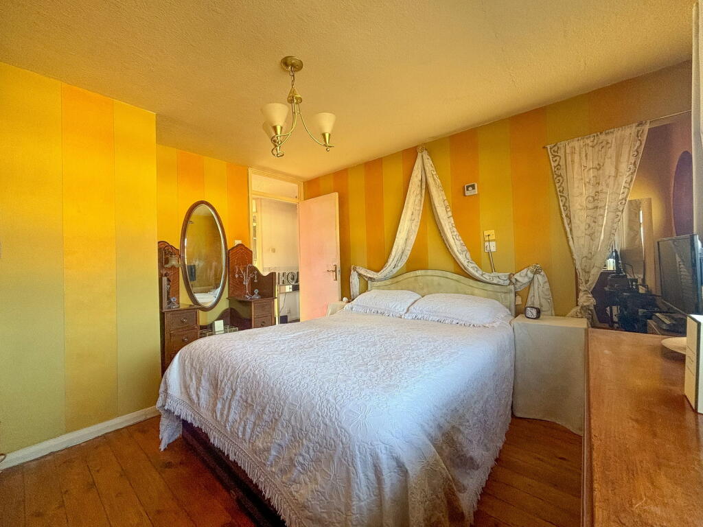 Additional image 9 of Glovers Field, Kelvedon Hatch, Brentwood