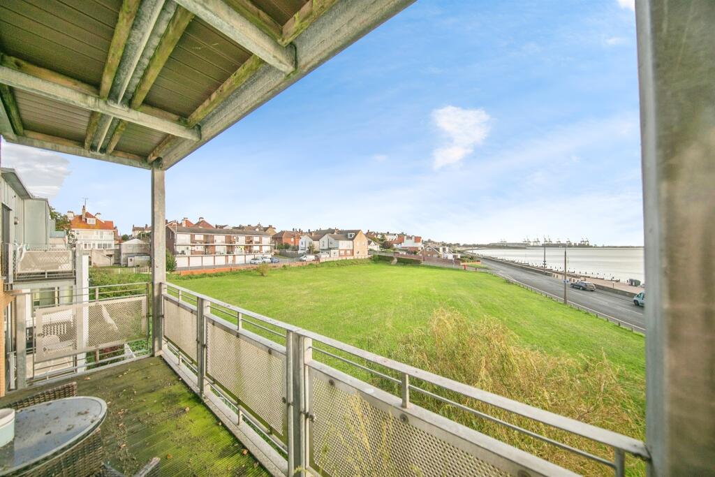 Additional image 12 of Lower Marine Parade, Dovercourt, Harwich