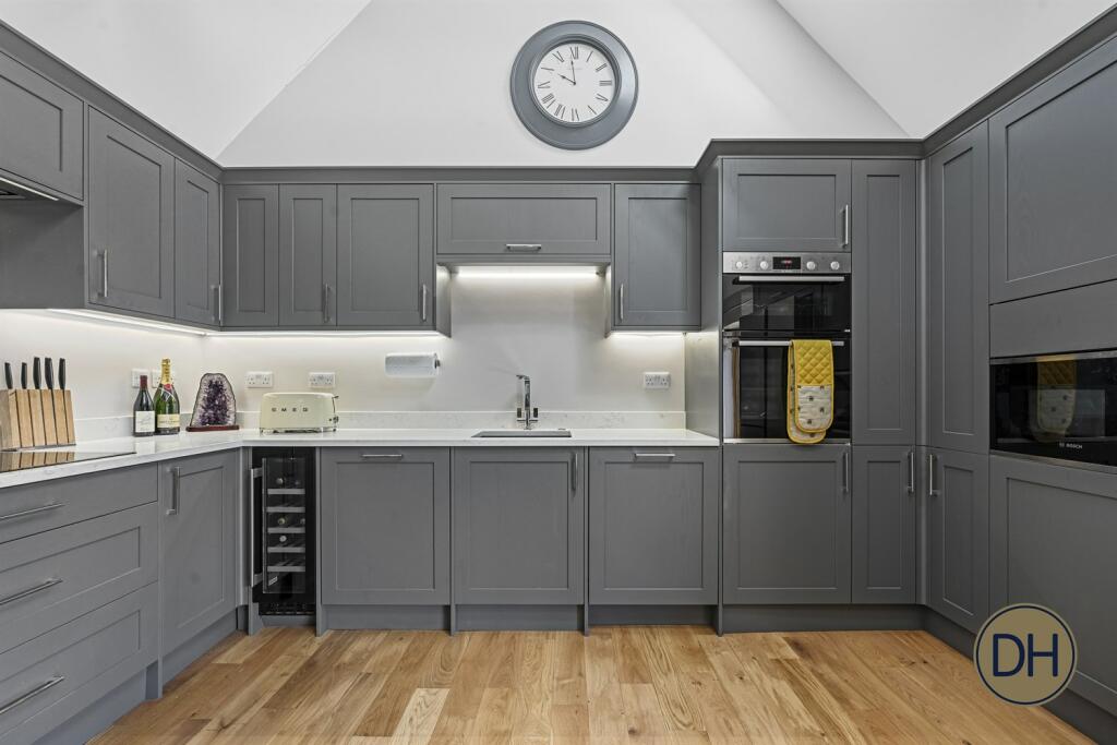 Additional image 4 of Primrose Cottage, Threshers Bush, Essex CM17