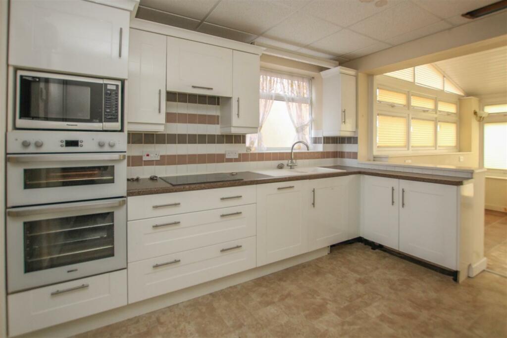 Additional image 16 of Newlands Close, Hutton, Brentwood