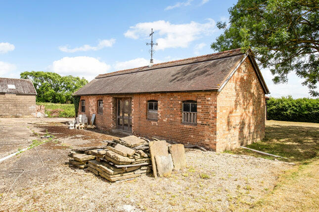 Additional image 17 of Pinchtimber Farm, Epping Upland, Epping, Essex, CM16