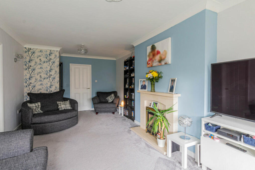 Additional image 4 of Silverthorne Close, Colchester, CO2