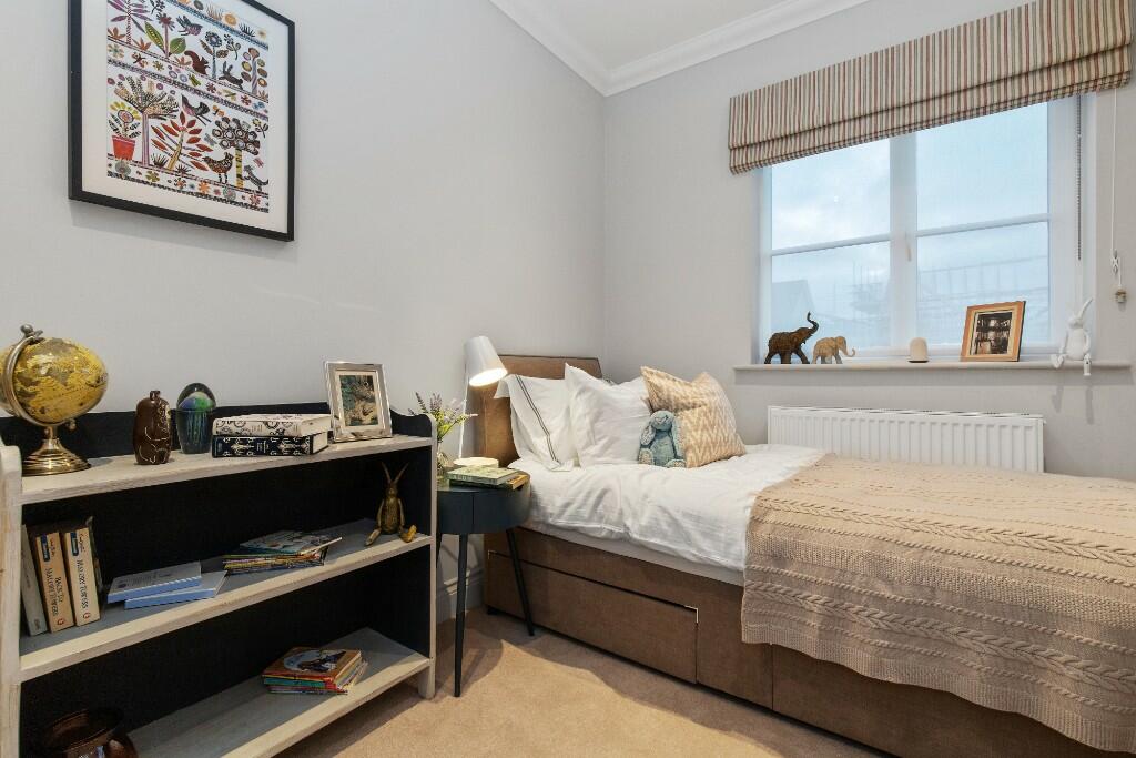 Additional image 16 of River Reach,
Mistley,
Manningtree,
Essex,
CO11 2FL