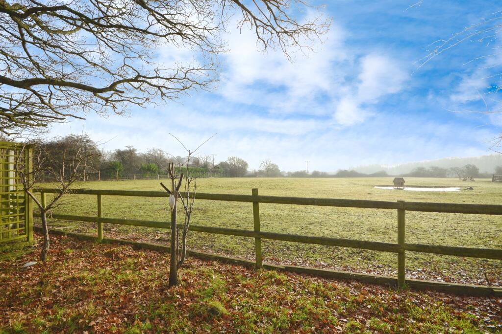 Additional image 15 of Deal Tree Bungalows, Doddinghurst, Brentwood