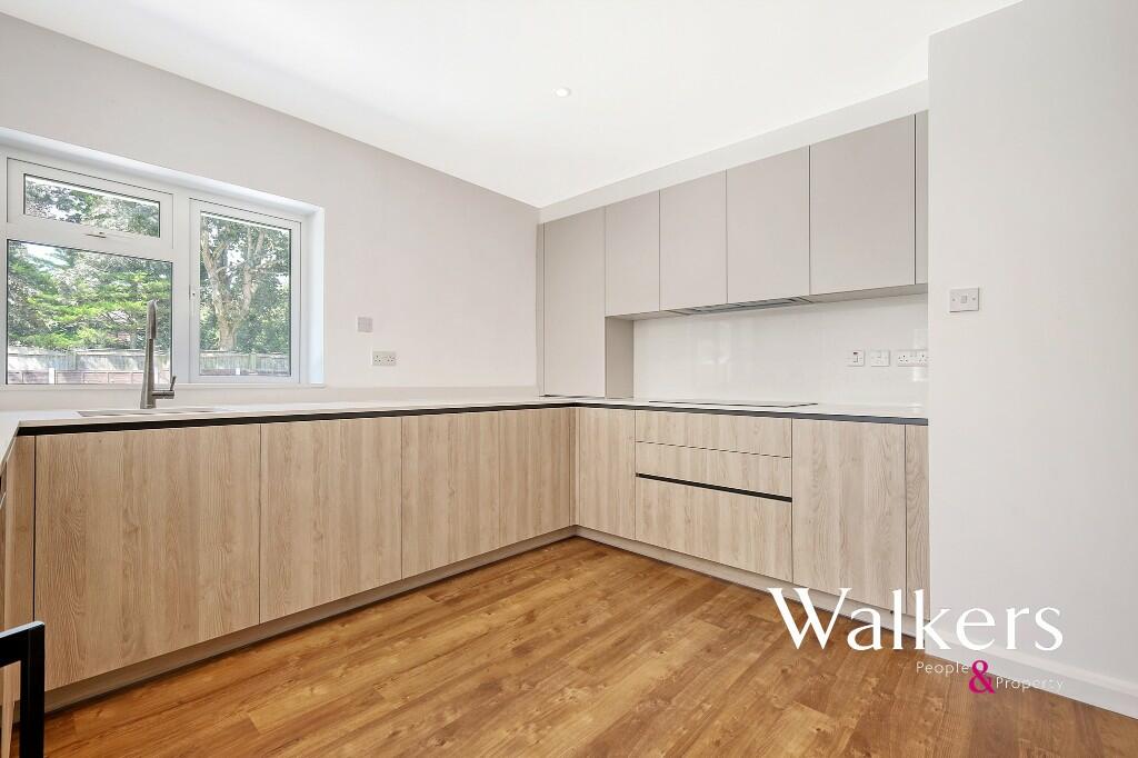 Additional image 12 of Dealtree Close, Brentwood