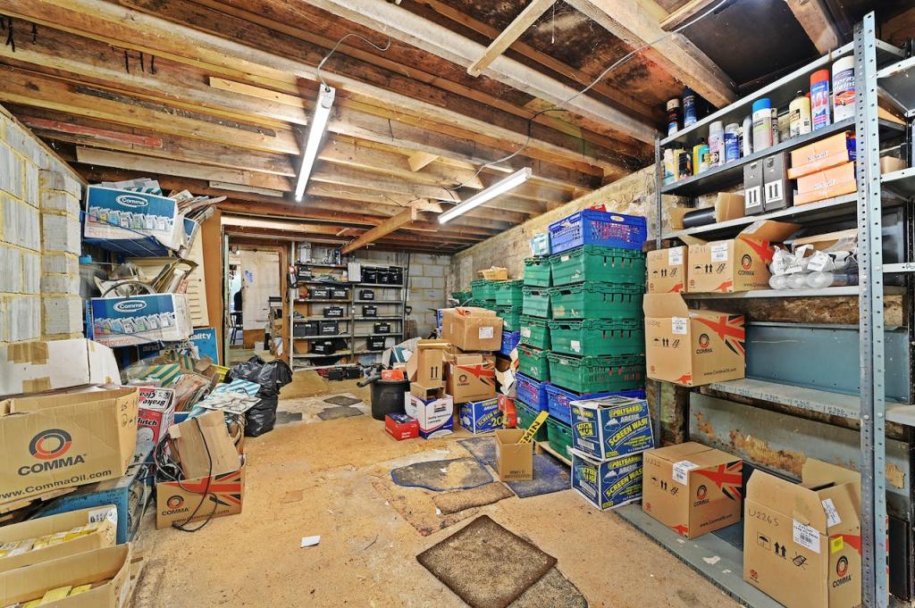 Additional image 10 of 212 Watchouse Road, Chelmsford, CM2 8NF