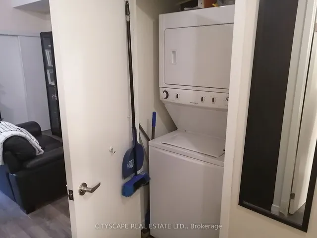 Additional image 9 of 816 Lansdowne Ave Unit l03