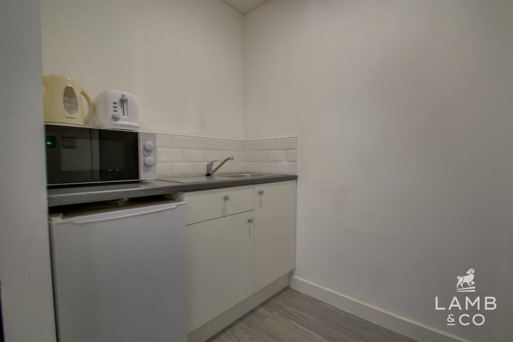 Additional image 6 of High Street, Thorpe-Le-Soken