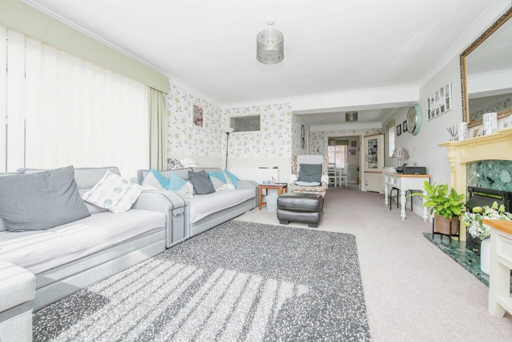 Additional image 4 of Colchester Road, Holland-On-Sea, Clacton-On-Sea