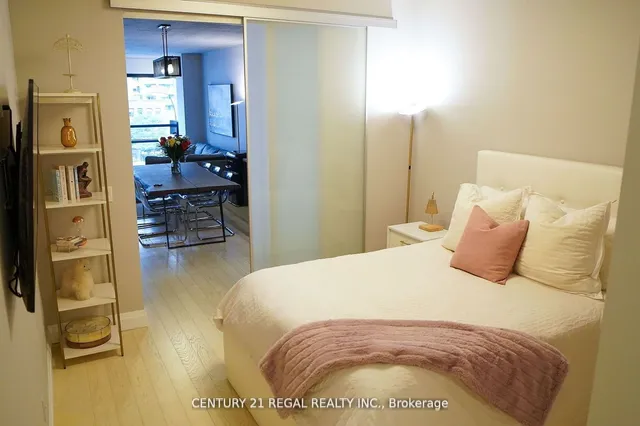 Additional image 14 of 224 King Street West St Unit 403