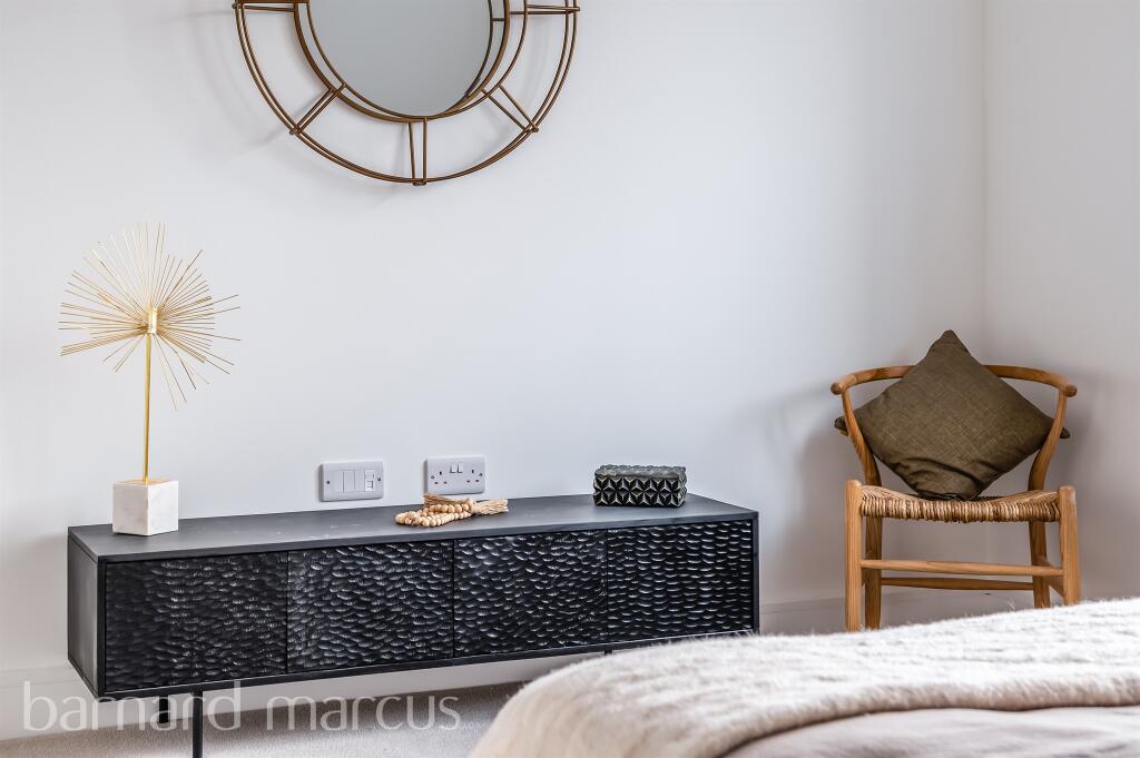 Additional image 22 of Bradmore Way, Coulsdon