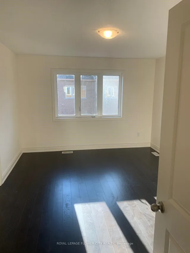 Additional image 11 of 21 Dale Meadow Rd