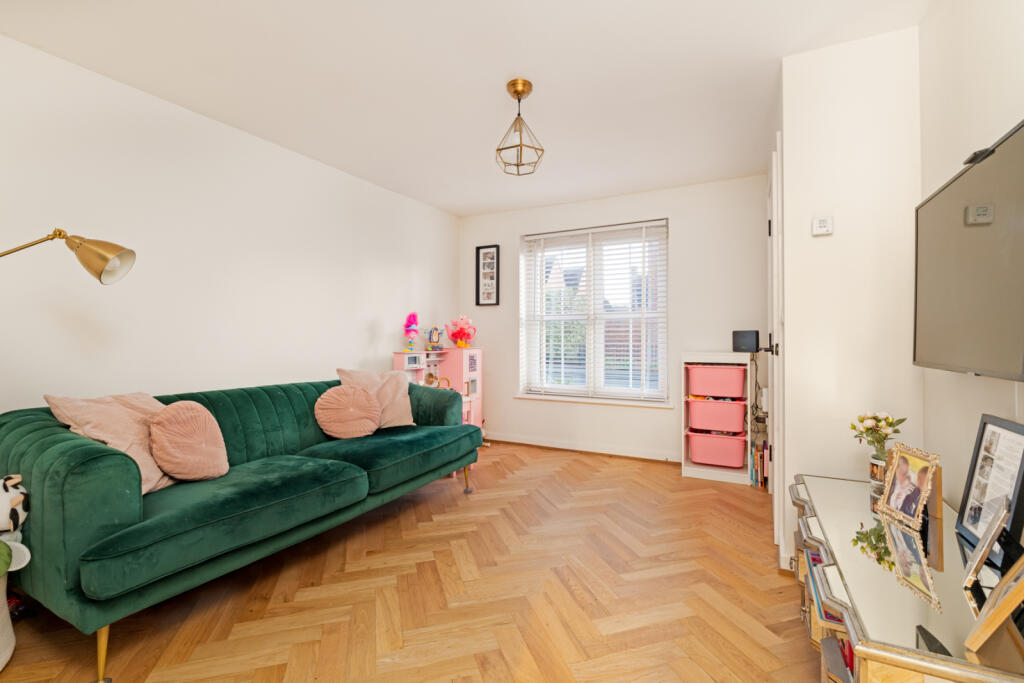 Additional image 7 of Felstead Crescent, Stansted, Essex, CM24