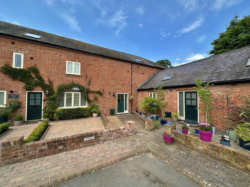Additional image 3 of Chesnut Farm, Hooton Road, Hooton, Cheshire