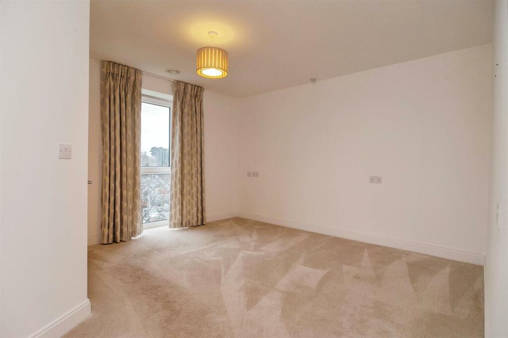 Additional image 10 of Miami House, Princes Road, Chelmsford, Essex, CM2 9GE