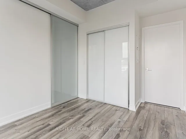 Additional image 23 of 30 Baseball Pl Unit 527